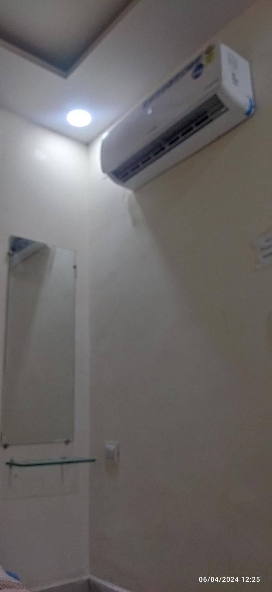 Shree Gajlaxmi Hotel Walking Distance From Mahakaleswar Ujjain Exteriör bild