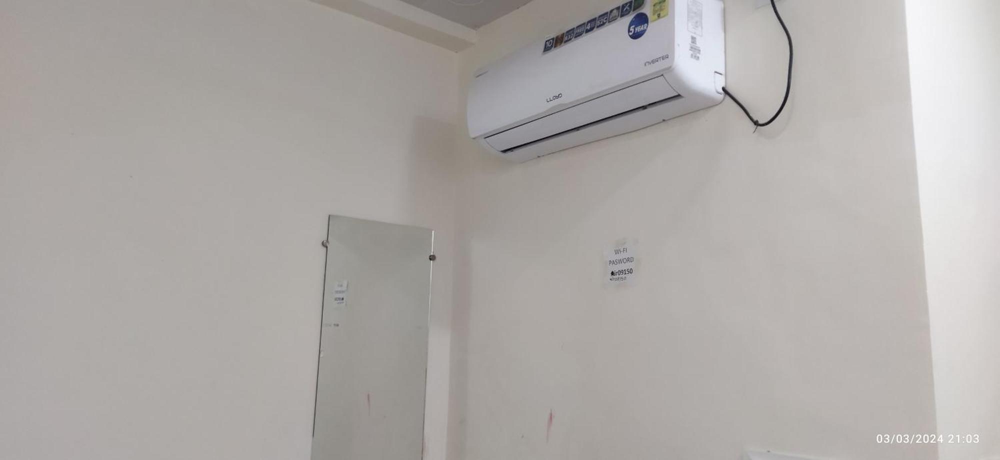 Shree Gajlaxmi Hotel Walking Distance From Mahakaleswar Ujjain Exteriör bild
